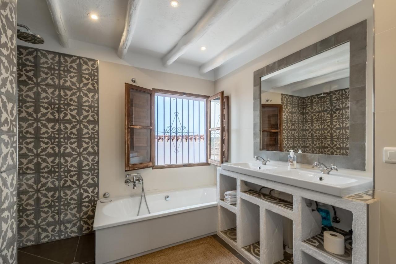 Town House With Roof Terrace And Plunge Pool Vila Alcaucín Exterior foto